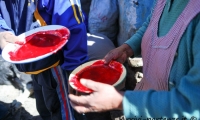 Piatti con sangue presso la miniera di Potosì, Bolivia