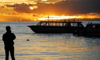 Tramonto sul Lago Titicaca presso Copacabana, Bolivia