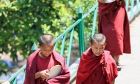 Monaci buddhisti presso il Monastero di Kopan, Nepal