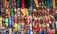 Negozio di scarpe a Bhaktapur, Nepal