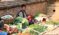 Vendita di frutta e verdura a Bhaktapur, Nepal