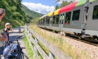 Passaggio-treno-ciclabile-Brunico-Fortezza-Trentino-Alto-Adige