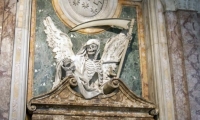 Statua presso San Pietro in Vincoli, Roma