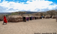 Presso una tribù Masai, Tanzania