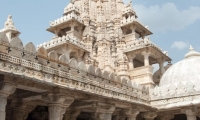 Presso il Tempio di Ranakpur, Rajasthan