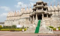 Presso il Tempio di Ranakpur, Rajasthan